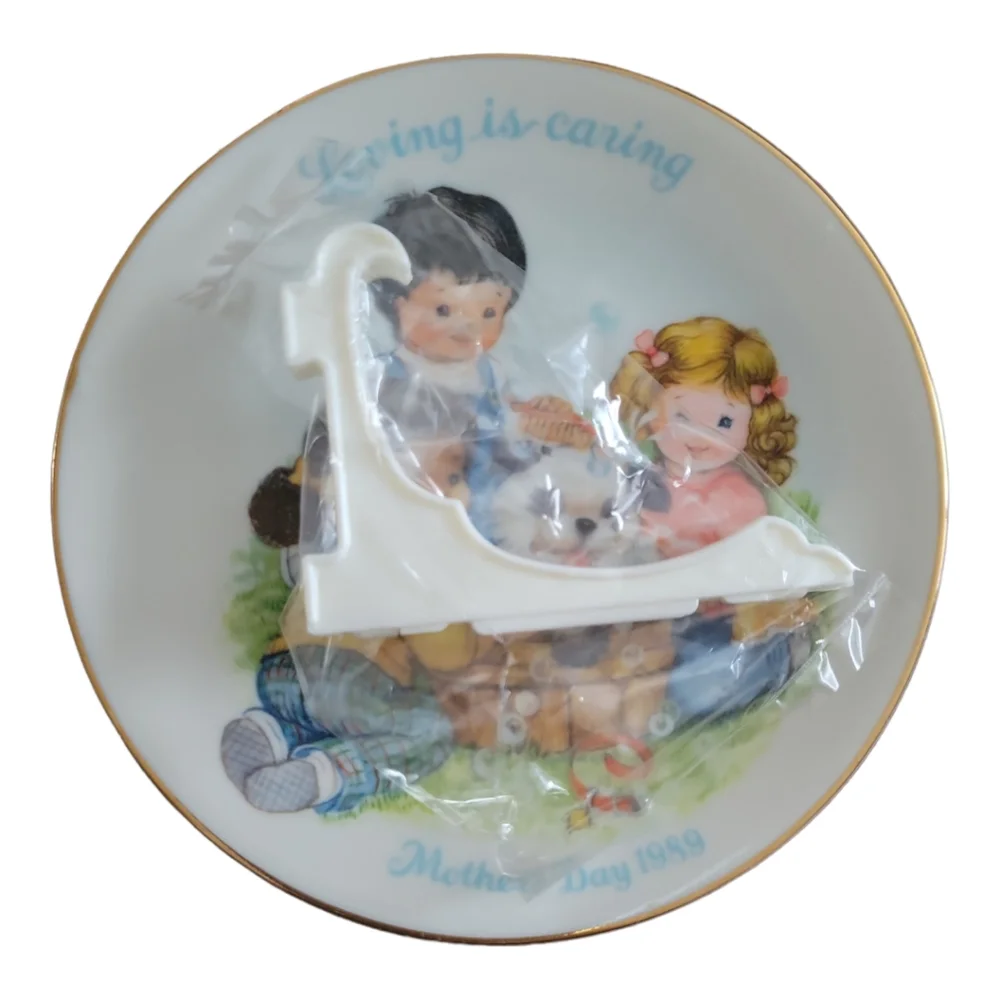 Vtg 89 Mother's Day Plate Avon Porcelain 22 Kt Gold 